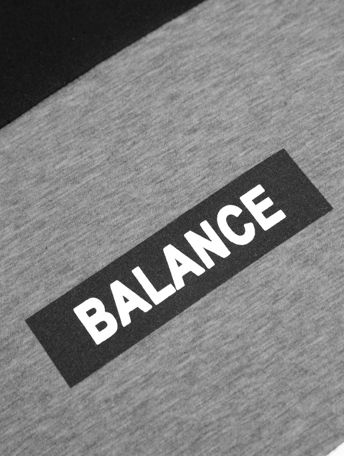 Camiseta Casual de Color Combinado con Diseño "Balance"-3