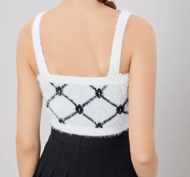 Crop Top Blanco de Estilo Casual con Estampado Geométrico-1