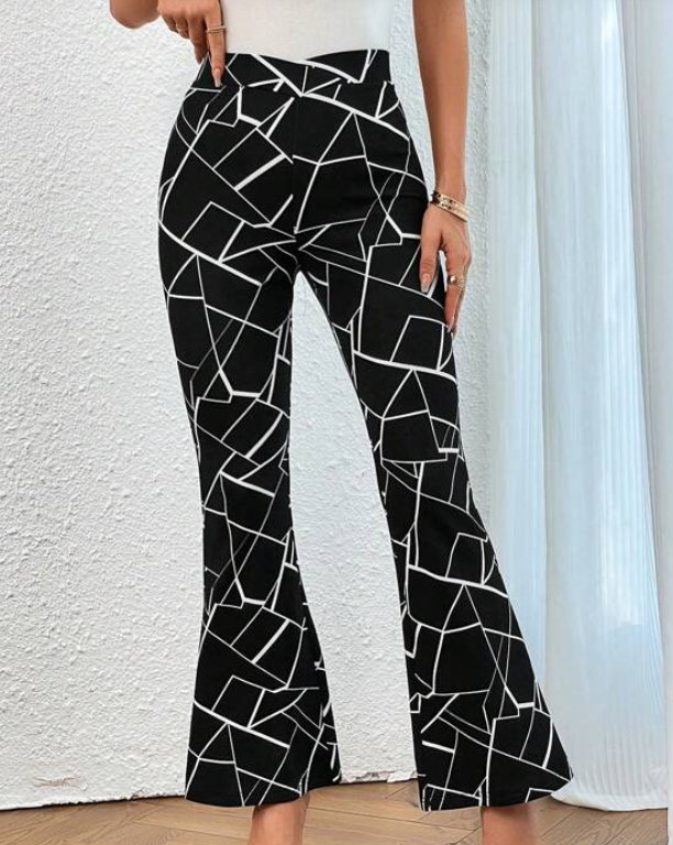 Pantalón Negro con Estampado Geométrico-7