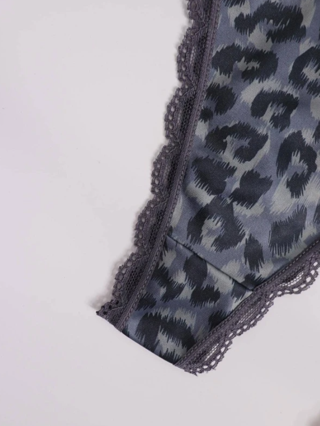 Tanga Gris Oscuro con Estilo Casual y Encaje Contraste-3