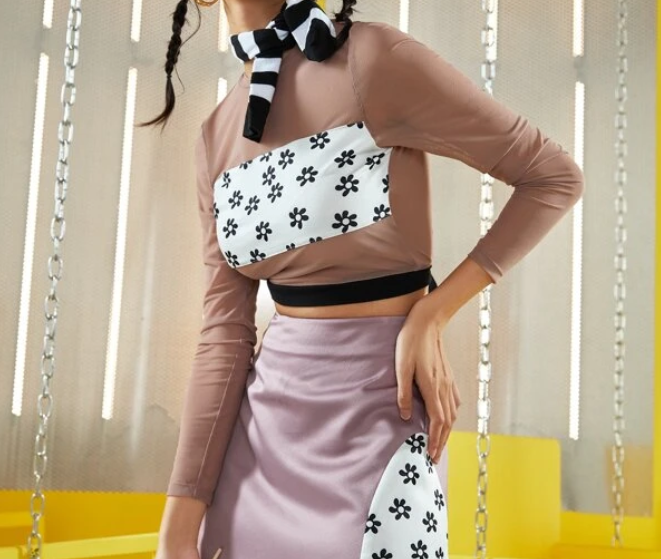 Top Crop Multicolor con Detalles Florales y Espalda al Aire-5