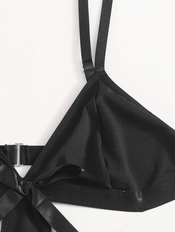 Body Negro con Aberturas Elegantes-4