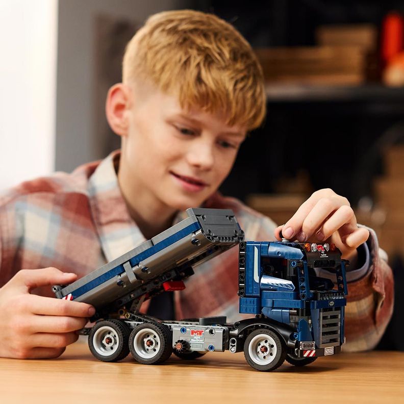 LEGO Volquete Basculante (42203)-3