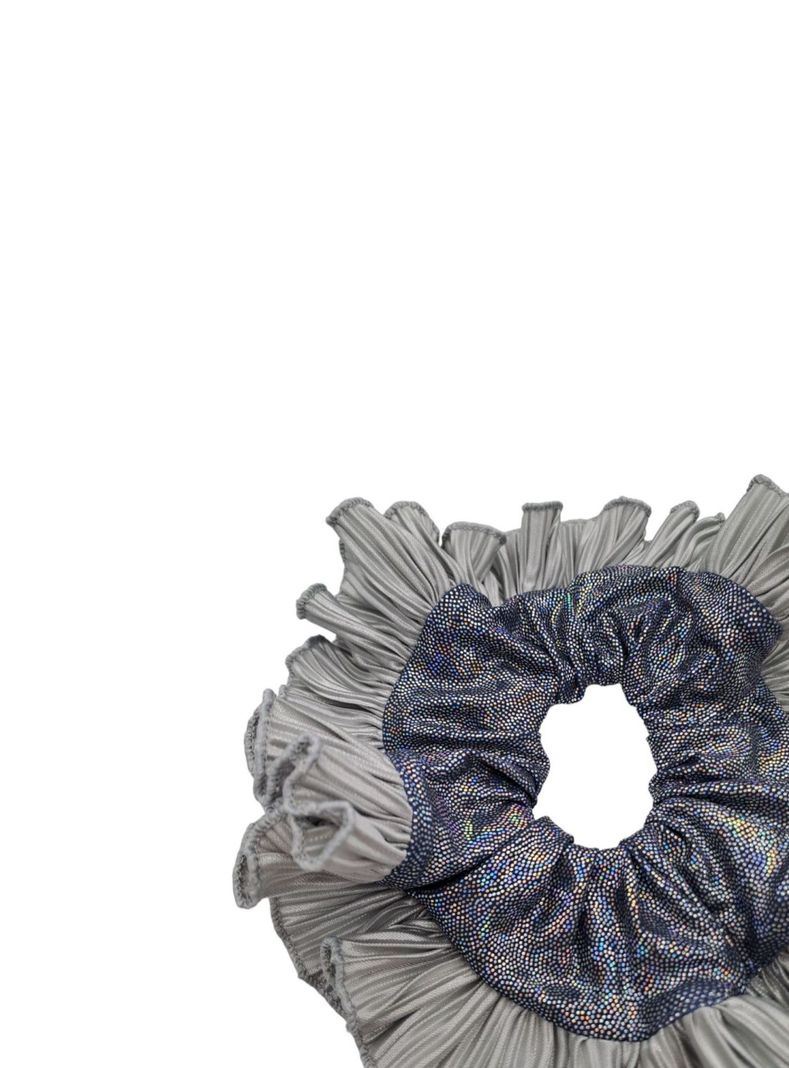 Scrunchie XL Rumbas Bambas Color Plateado y Azul 20 cm-1