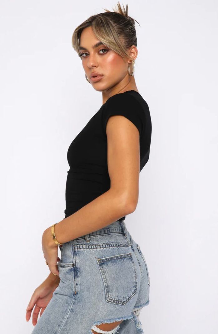 Top Polera Negra Básica Elasticada-1