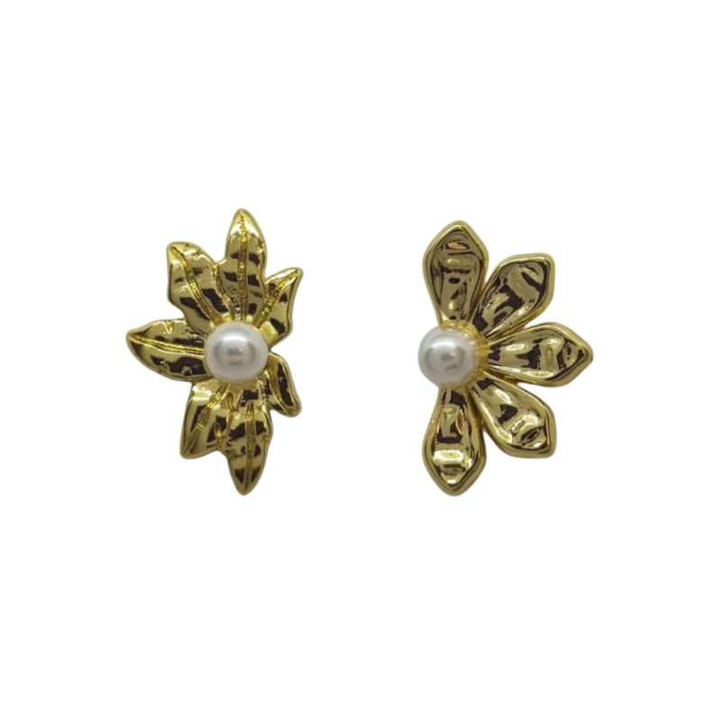 Aros Flor Impares con Perla Enchapados en oro de 18k