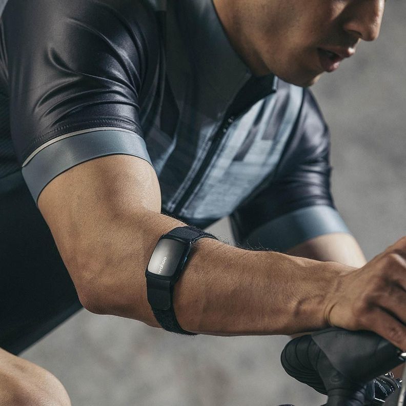 Brazalete De Ritmo Cardíaco Wahoo Tickr Fit | Apro Chile-1