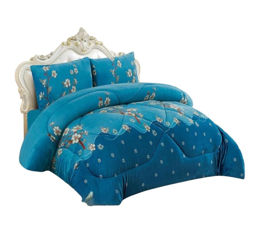 Cubrecama plush con chiporro floreado 2 plazas + dos fundas-0