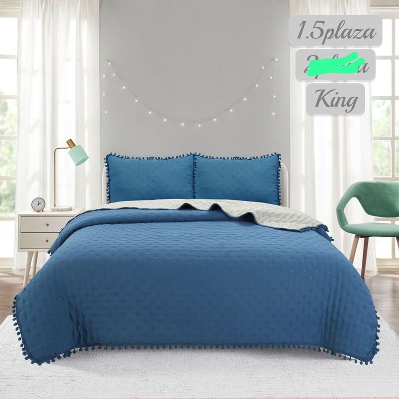 CUBRECAMA QUILT DE ALGODON CON POMPONES 2 PLAZAS-1