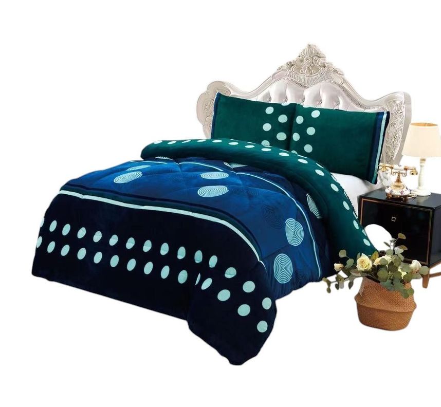 Cubrecama plush con chiporro bonito diseño 2 plazas + dos fundas -0