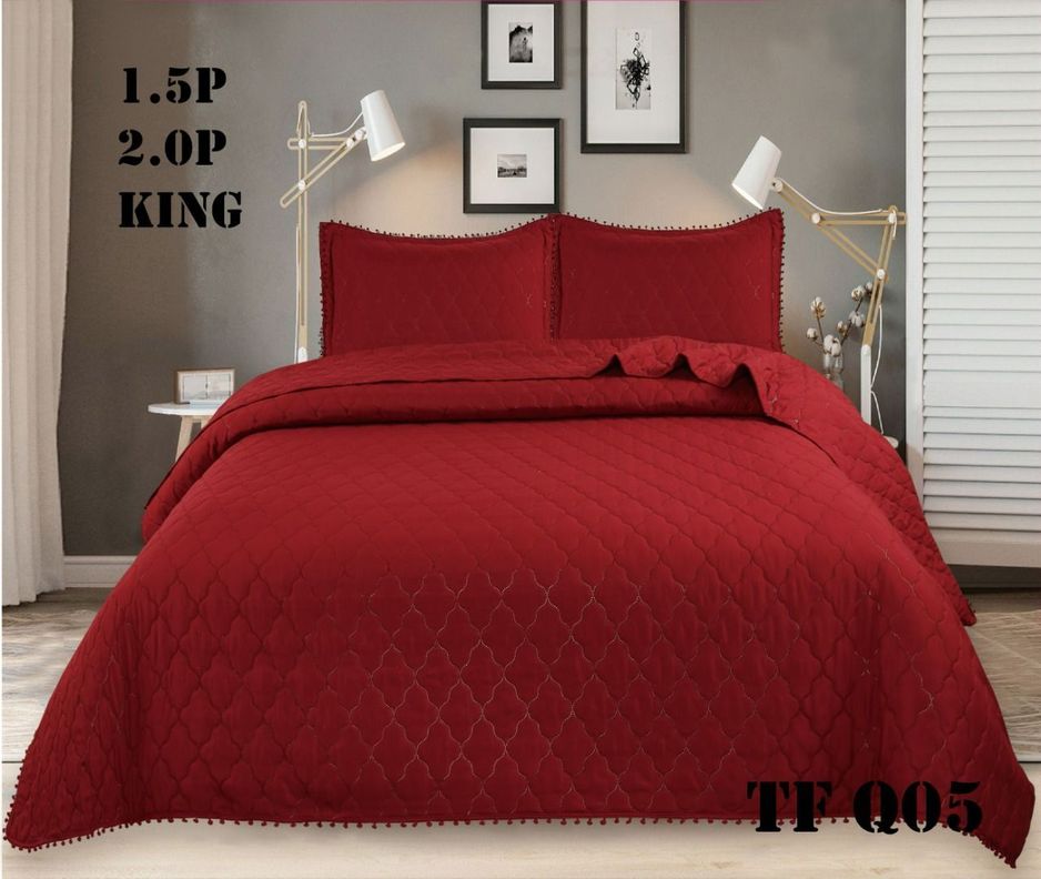 CUBRECAMA QUILT DE POLIESTER CON POMPON 2 PLAZAS-1