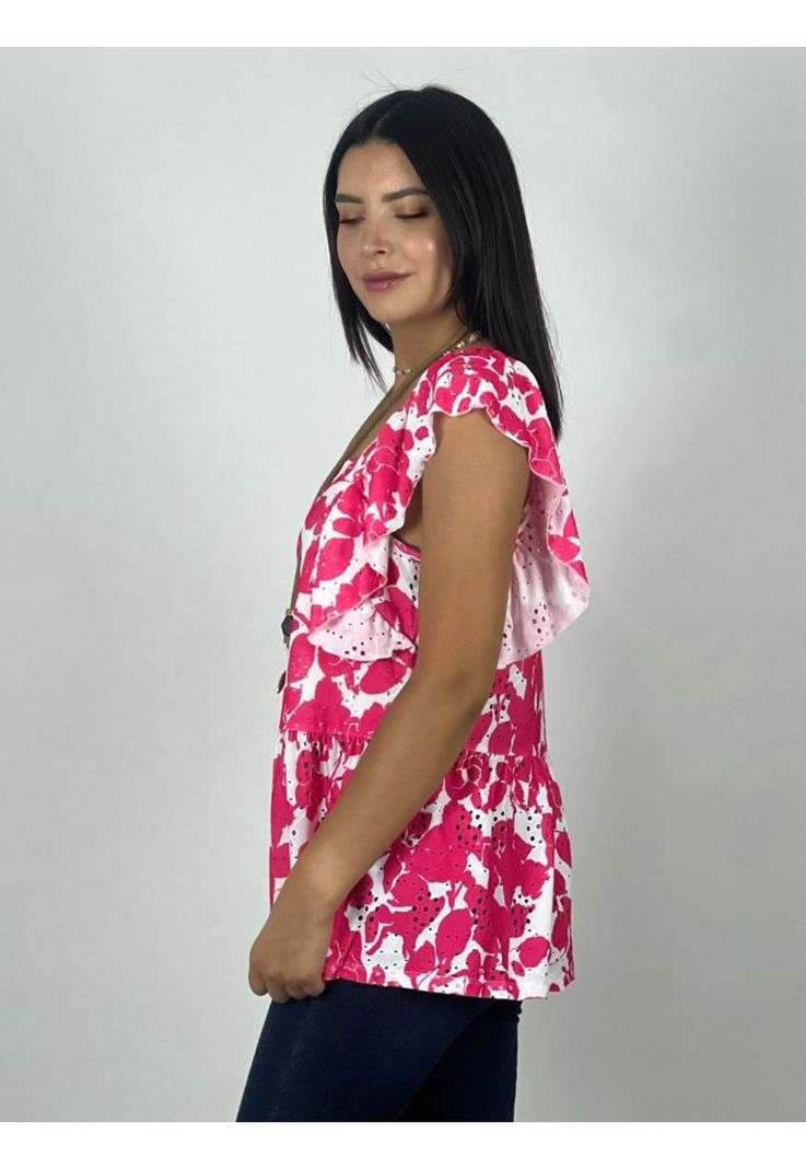 Polera Bicolor Diseño Flores Mangas Vuelos Fucsia-2