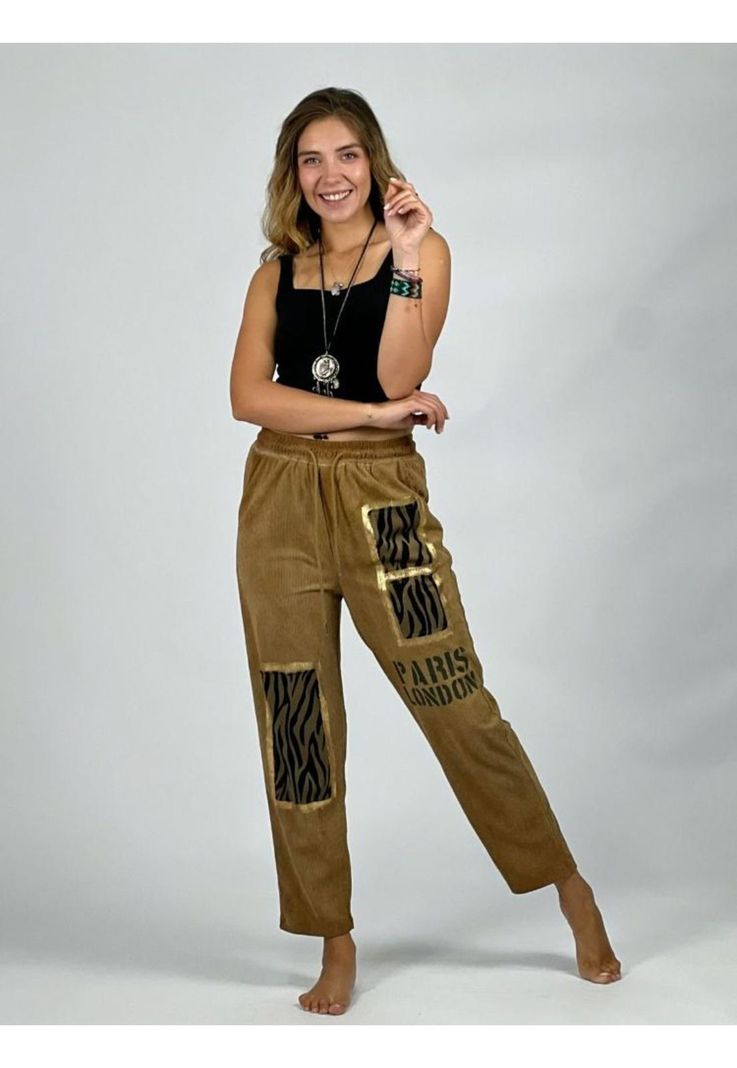 Jogger Cotelé Delgado Cuadrados Print-0