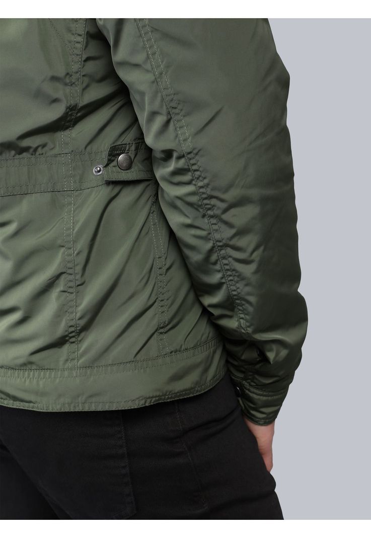 Chaqueta Lisa Regular Fit Verde Soviet SCIG097VE Soviet | Paris.cl