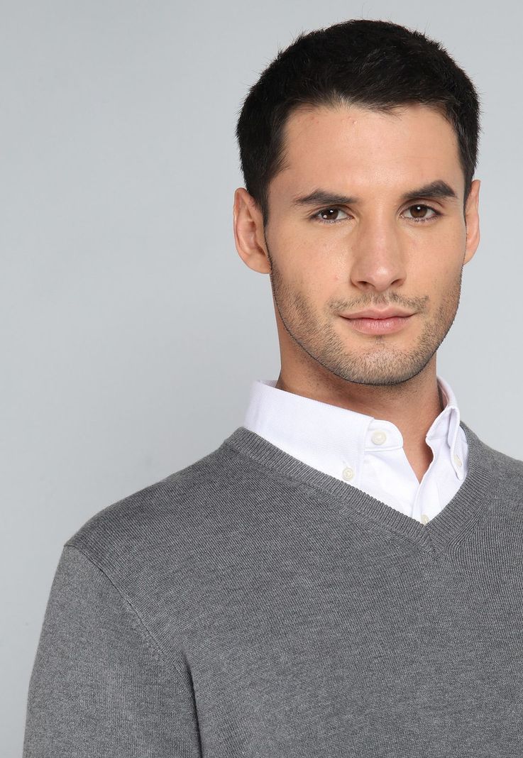 Sweater Cuello V Guy Laroche GLBII40GR-2