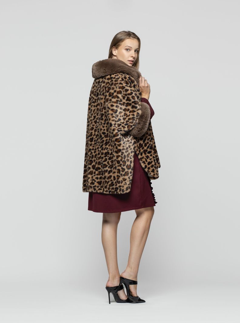 Poncho Mujer Serena Leopardo Lineatre-1