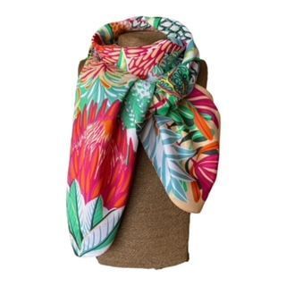 Pañuelo italiano exclusivo de Alondra - 1.30x1.30cm.-0