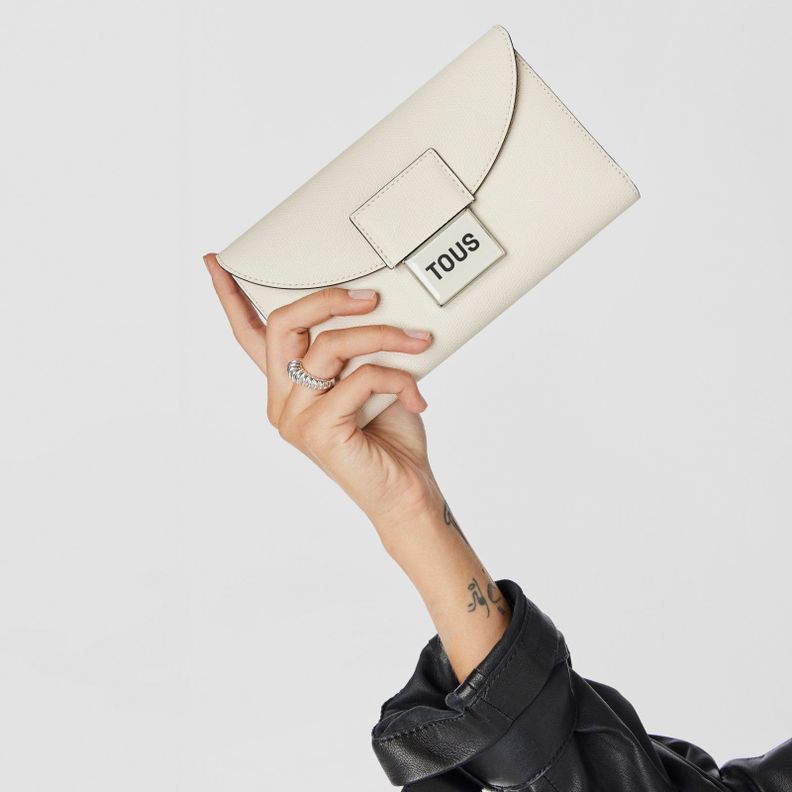 Billetera Flap beige Sylvia Tous-5