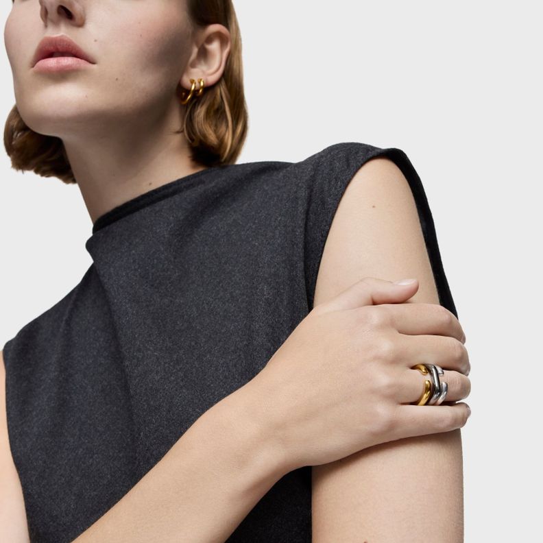 Anillo abierto con baño de oro 18 kt sobre plata Line-9