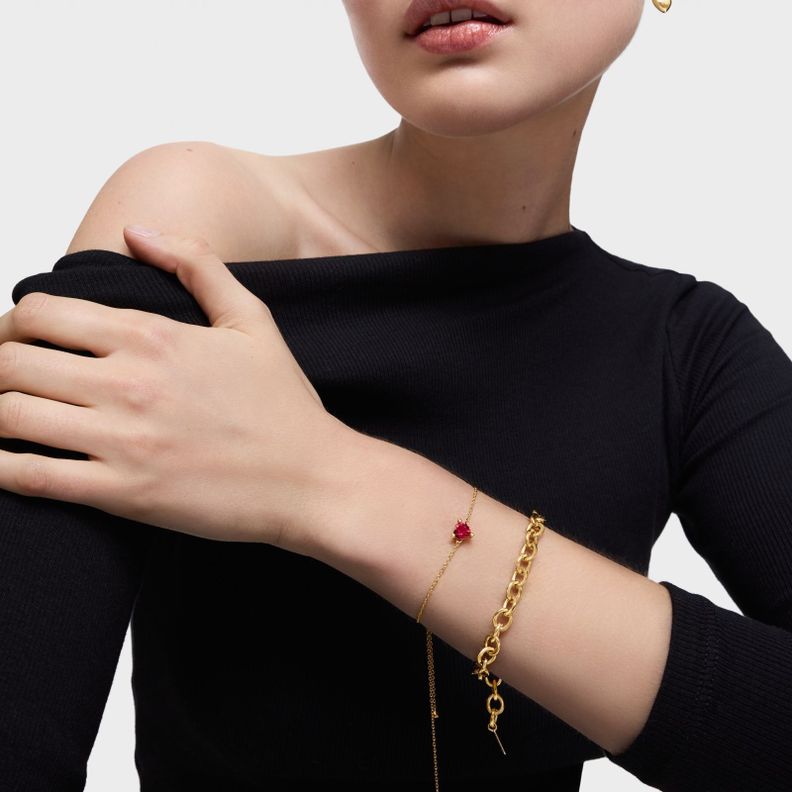 Pulsera cadena con baño de oro 18 kt sobre plata y rubí creado en laboratorio Garden Of Love LGG-4