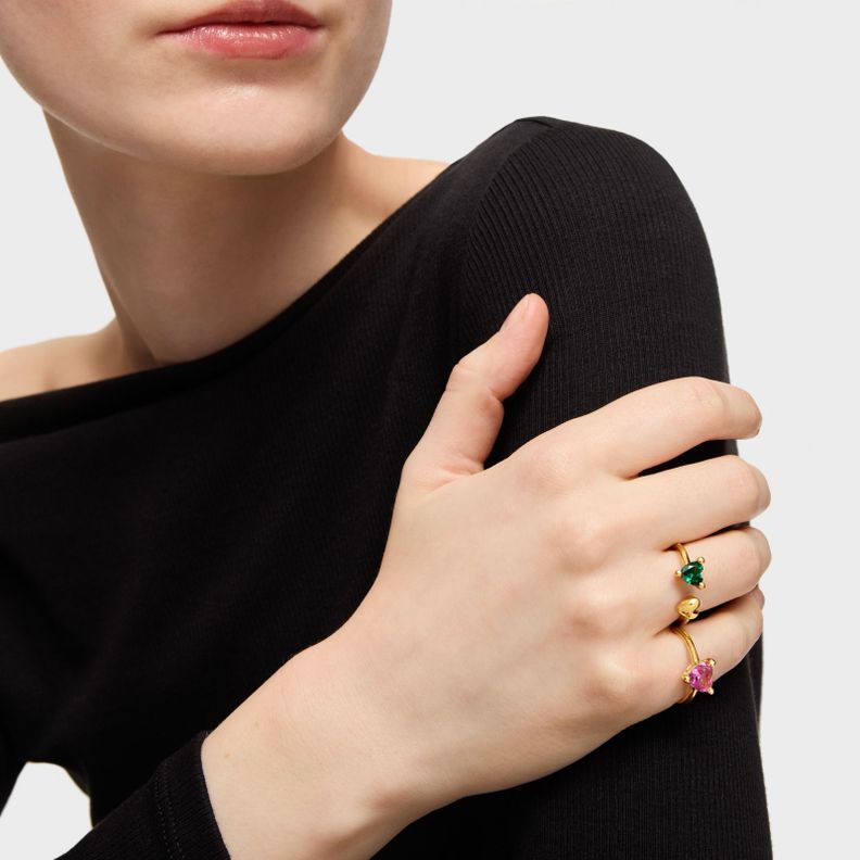 Anillo abierto con baño de oro 18 kt sobre plata y esmeralda-4