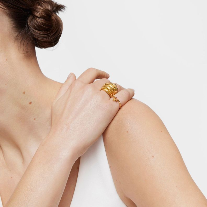 Anillo grande con baño de oro de 18 kt sobre plata-5