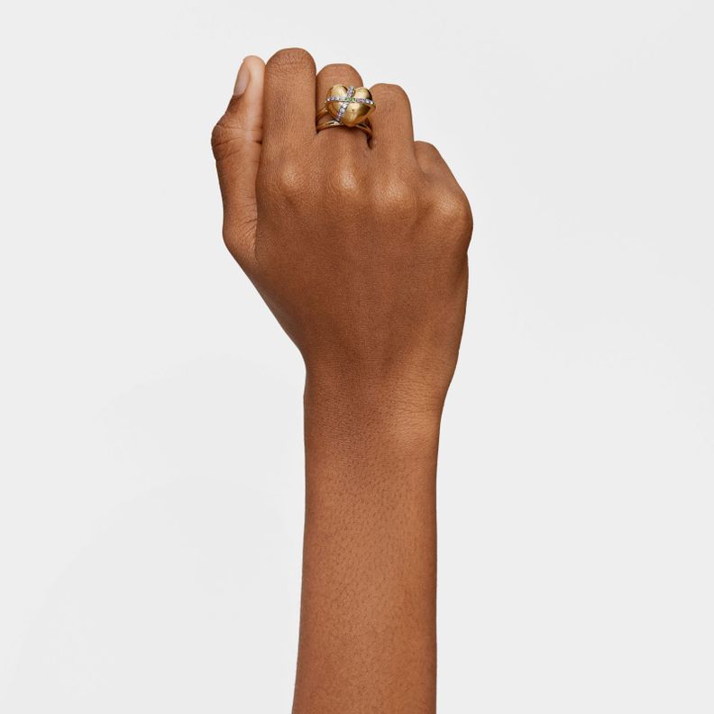 Anillo mediano con baño de oro 18 kt sobre plata y gemas-5