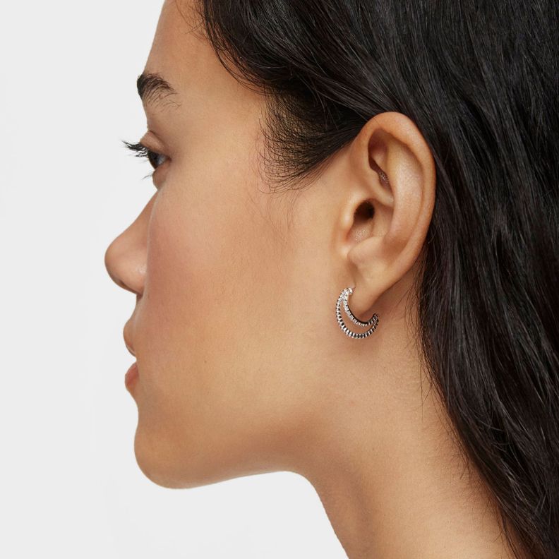 Aros doble corto de oro blanco con diamantes Les Classiques-3