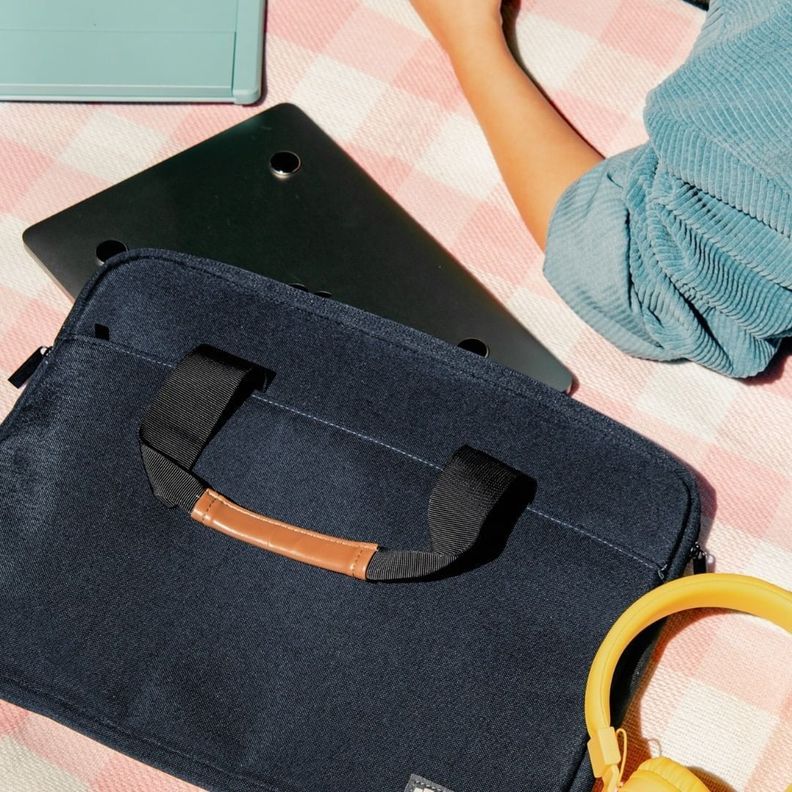 Funda para notebook y monitores TRIO o DUEX de Mobile Pixels -6