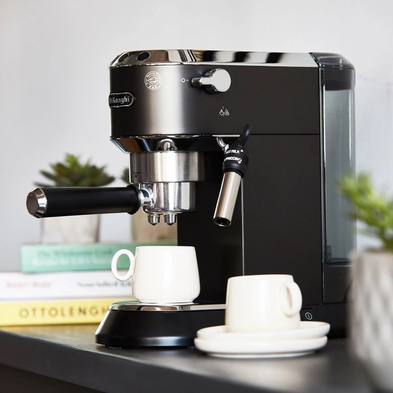 DeLonghi Dedica EC680BK エスプレッソマシン 黒 デロンギ デディカ