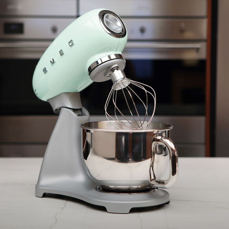 Batidora Smeg Stand Mixer Verde Agua modelo SMF02PGEU-9