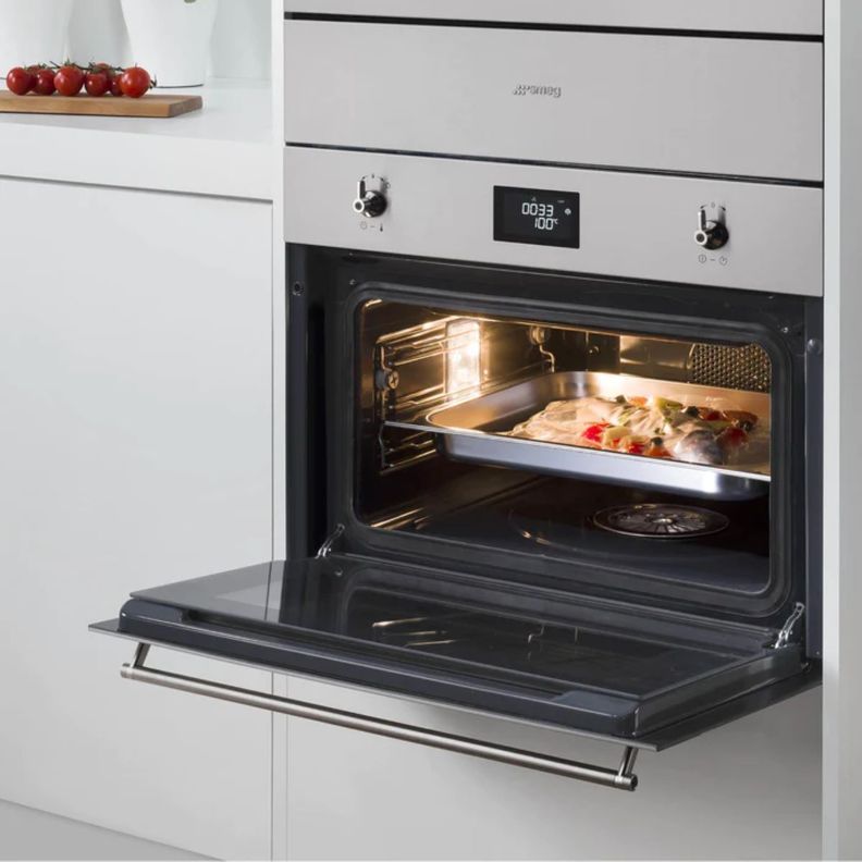 Horno Smeg Classica Vapor 45 modelo SF4390VCX1-1