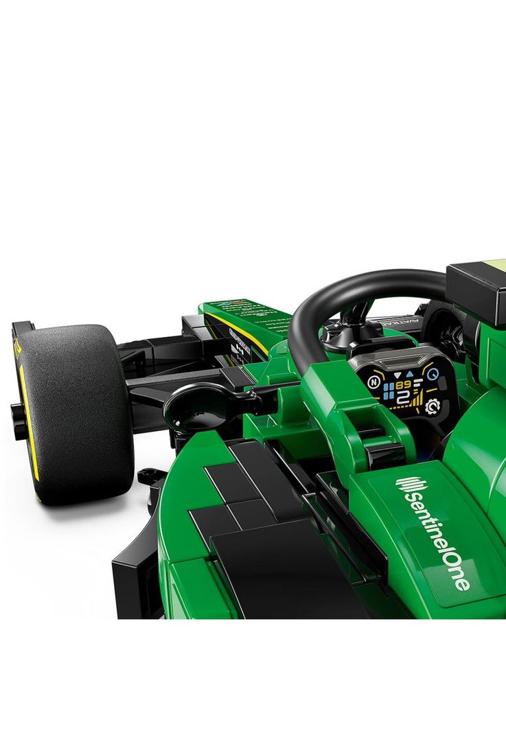 LEGO Safety car de Aston Martin y AMR23 - 76925-7