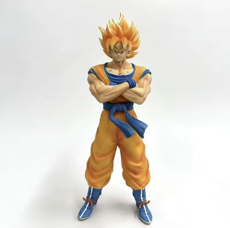 FIGURA DE DRAGON BALL z  GOKU SUPER SAIYAN 30 CM.