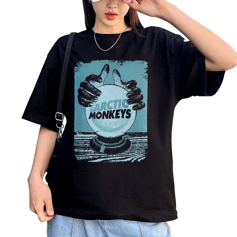 POLERA ESTAMPADA ARCTIC MONKEYS INTEGRANTES ROCK-1