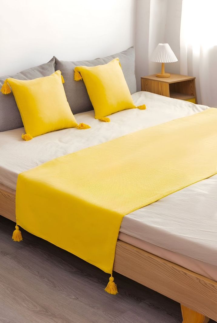 JJUEGO DE PIECERA DE CAMA CON 2 FUNDAS MODELO LINO AMARILLA-0
