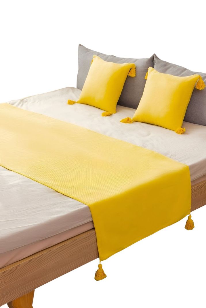 JJUEGO DE PIECERA DE CAMA CON 2 FUNDAS MODELO LINO AMARILLA-2