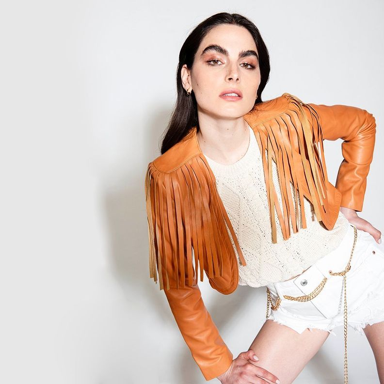 Chaqueta De Cuero Rumi Flecos Camel Amen-1