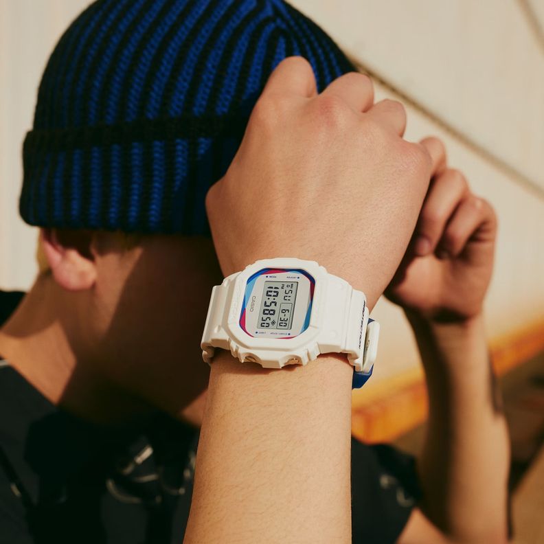 Reloj Unisex G-Shock DWE-5600PR-2DR-4