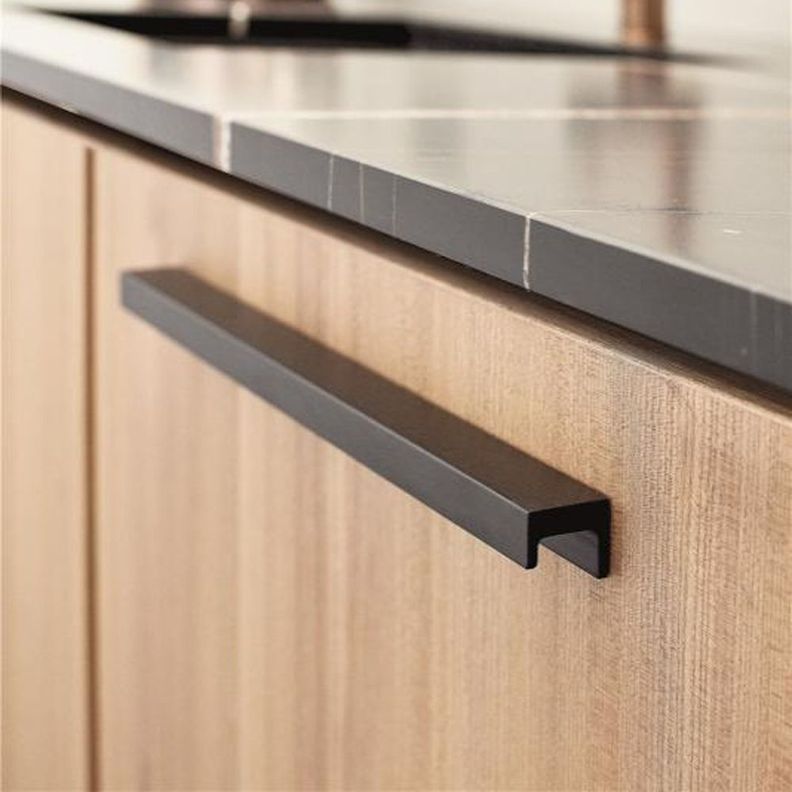 Manilla Station Negro Mate FURNIPART 320 mm-1