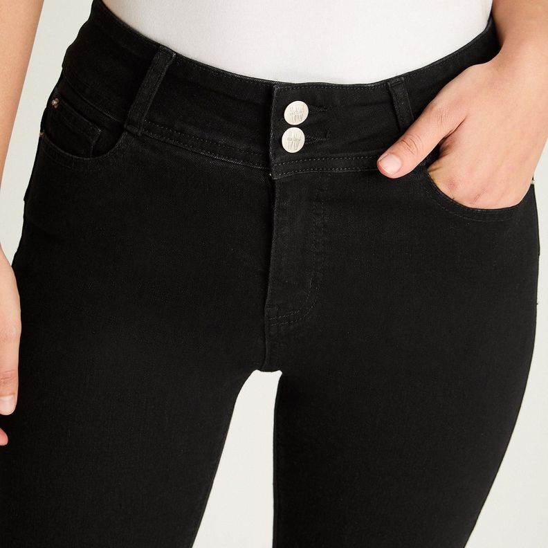 Jeans Recto 5 Bolsillos Push Up Negro-2