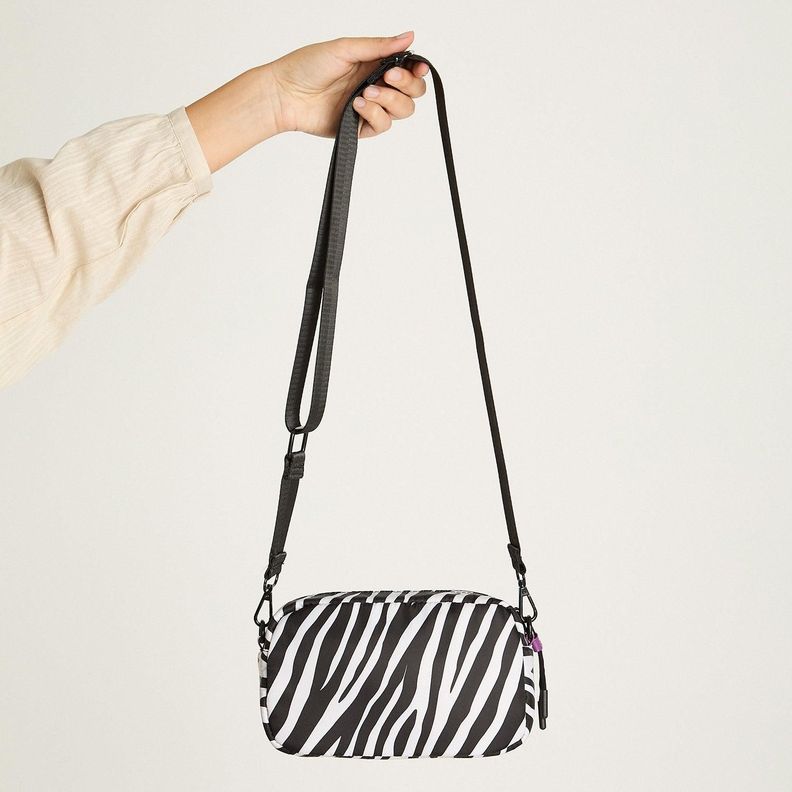 Cartera Bandolera Animal Print Negro-1