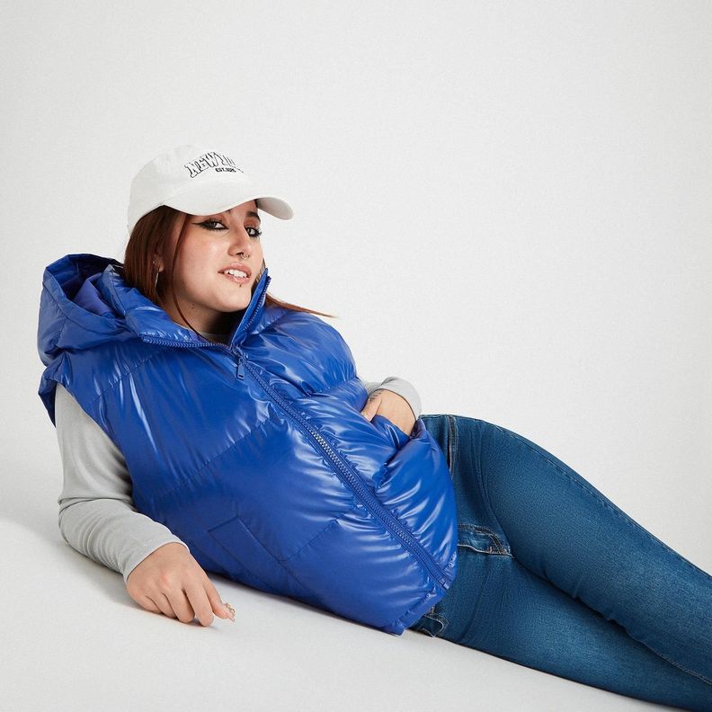 Parka Sin Manga Metalizada Azul-3