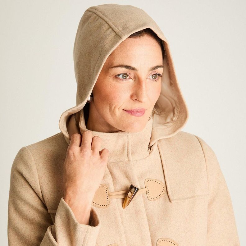 Abrigo Con Alamares Efecto Gamuza Y Gorro Manga Larga Beige-1