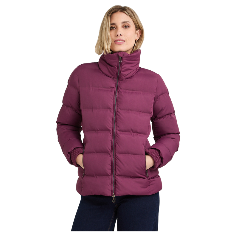 Parka Corta Burdeo Con Detalle De Tejido En Mangas Y Cuello... a $45.990