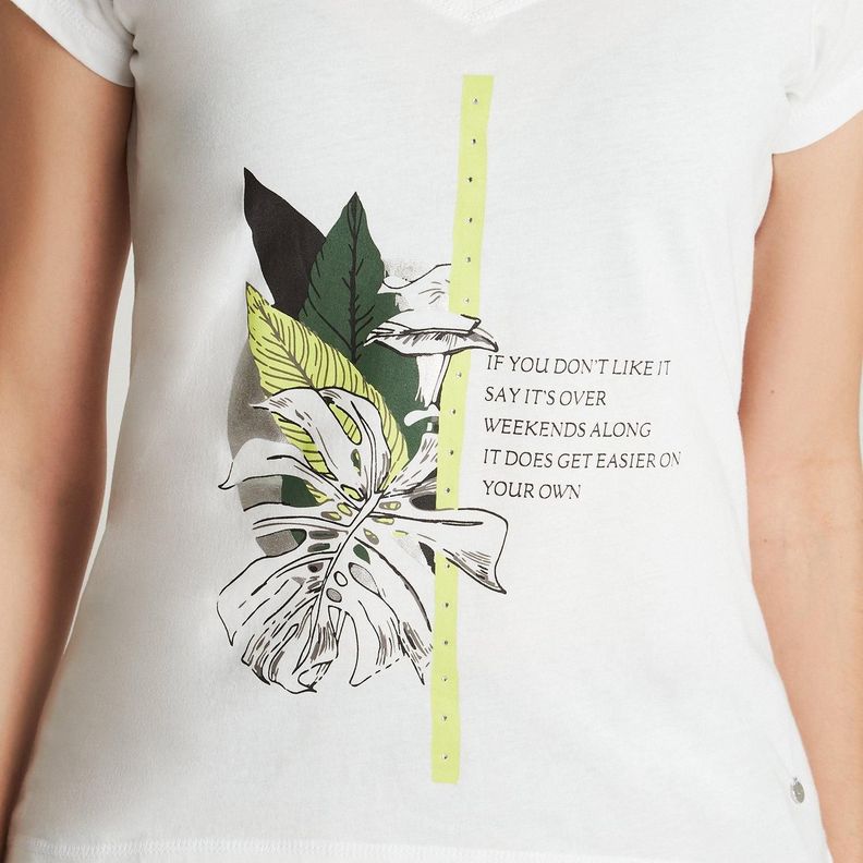 Polera Blanco Manga Corta Estampado Cuello V-2