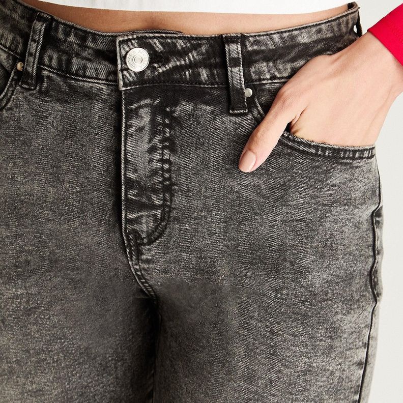 Jeans Mom Slim 5 Bolsillos Gris-1