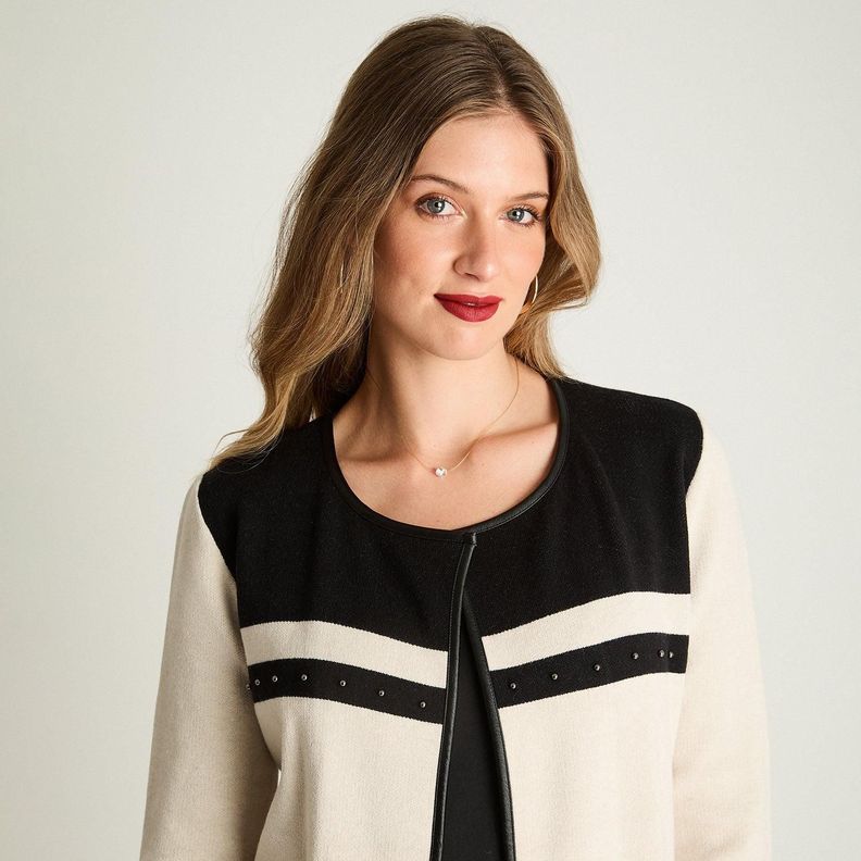 Tapado Manga Larga Color Block Con Tachas Beige-2