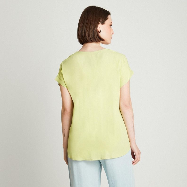 Blusa Pistacho Manga Kimono Cuello V-1