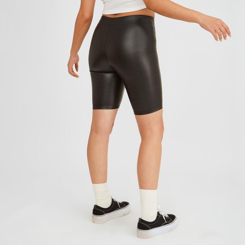 Short Biker Look Piel-1